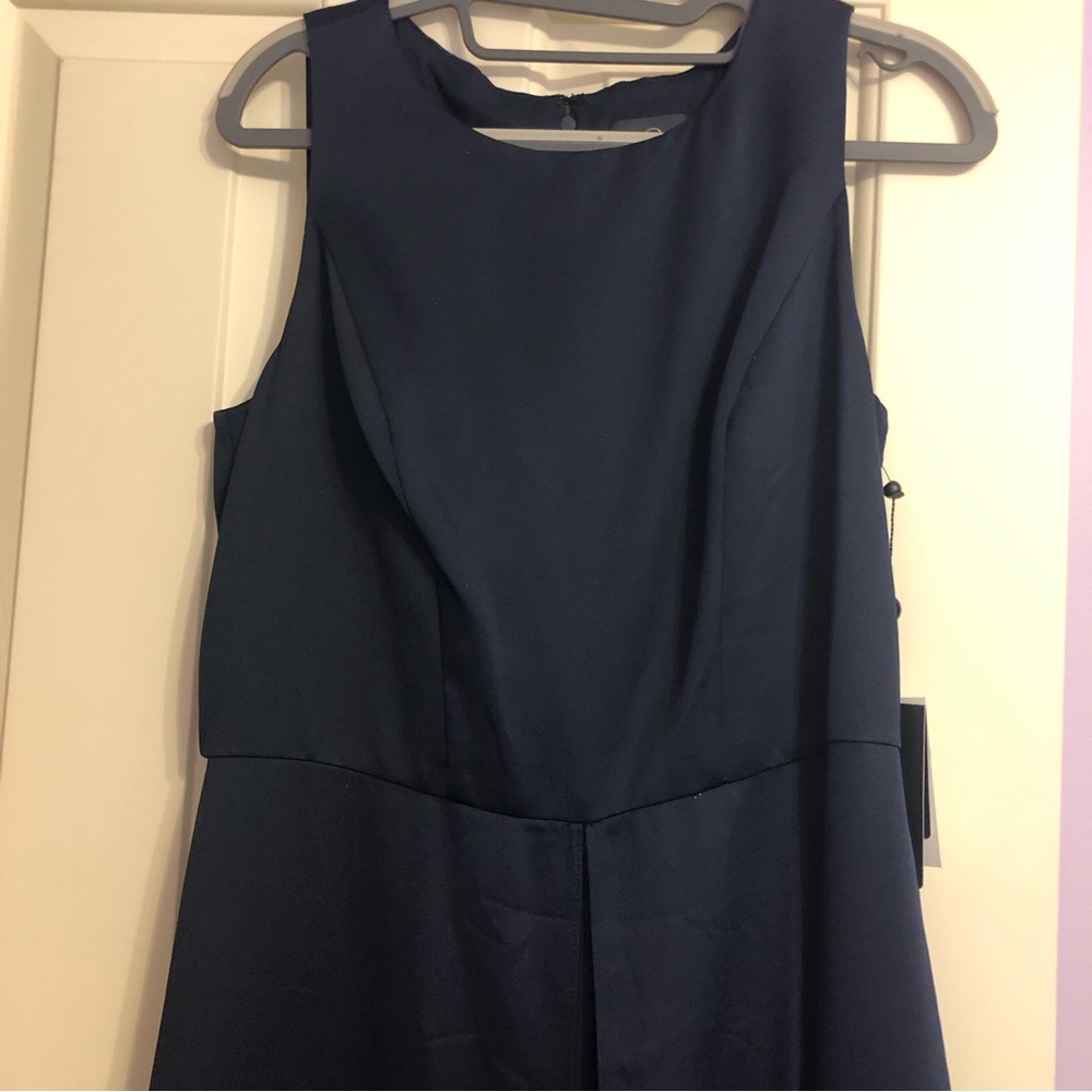 NWT Adrianna Papell Satin Crepe Jumpsuit Size 10 - Picture 7 of 7